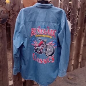 Men's. extra large button down shirt. Good condition Blue. Brand.PeregrineBay